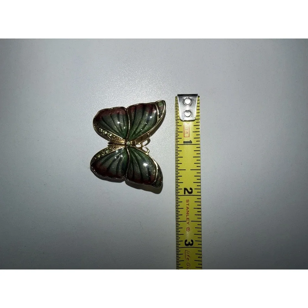 VINTAGE‎ SIGNED SFJ ENAMELED BUTTERFLY PIN BROOCH WITH GREEN RHINESTONES